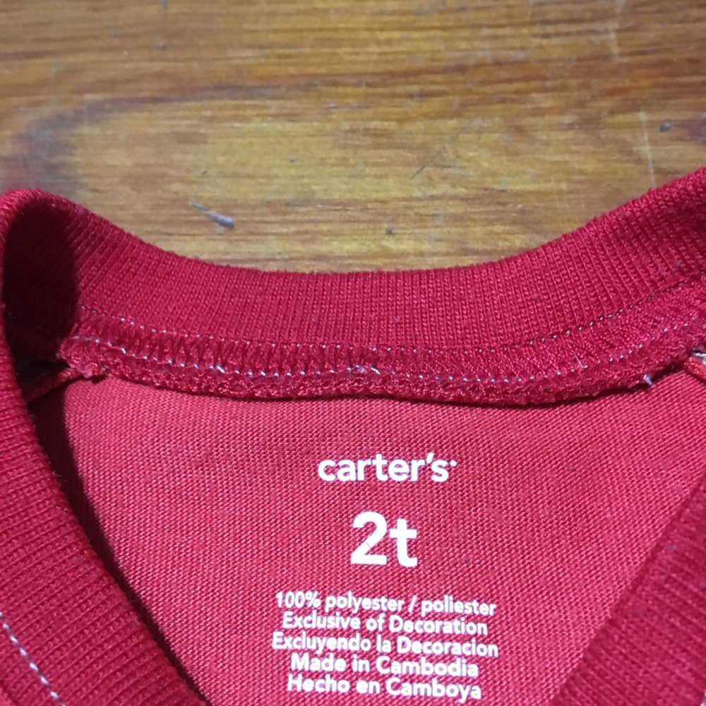 🚒 Boys 2T Carter’s Pajamas - Picture 2 of 2